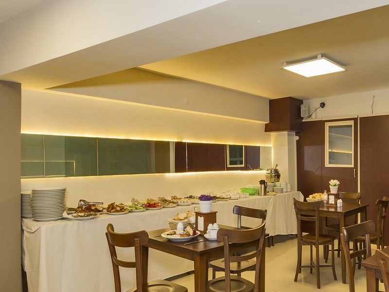 Otel Metrolux